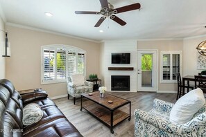 TV connectée, cheminée