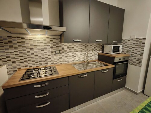 Apartment Missori:Comfort within walking distance of Duomo and Mercato Storico, free park.