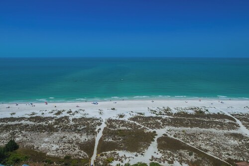 Blue Mermaid Beach Bungalow