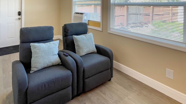 Perusstudio (Swan) | Oleskelualue