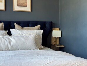2 chambres, fer et planche à repasser, Wi-Fi, draps fournis