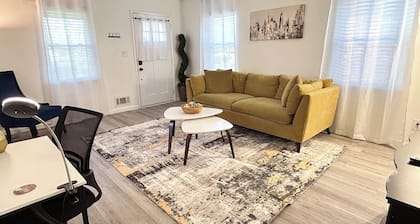 Charming 2-bedroom house where travel, work, and play are only minutes away