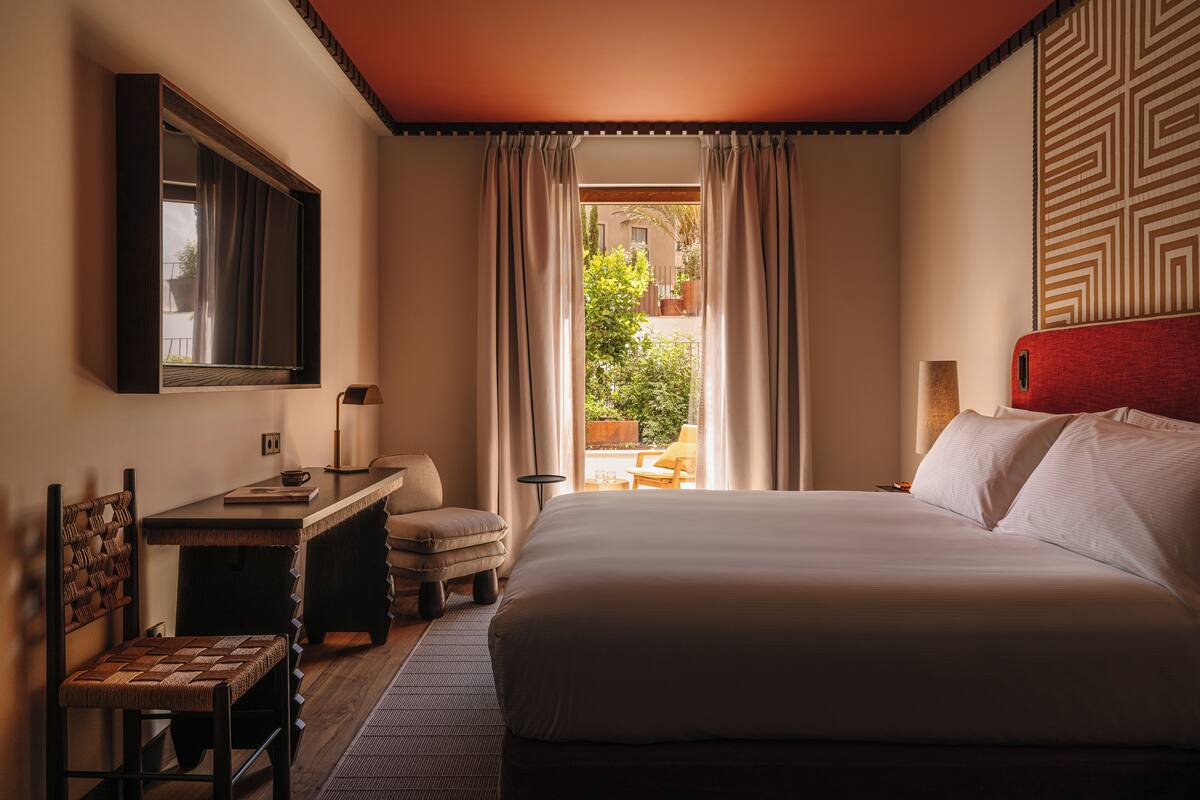 Room, 1 King Bed, Terrace (Cusco) | Down duvets, minibar, in-room safe, soundproofing