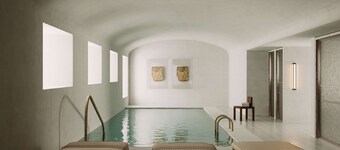 Palacio De Godoy Caceres, Curio Collection By Hilton