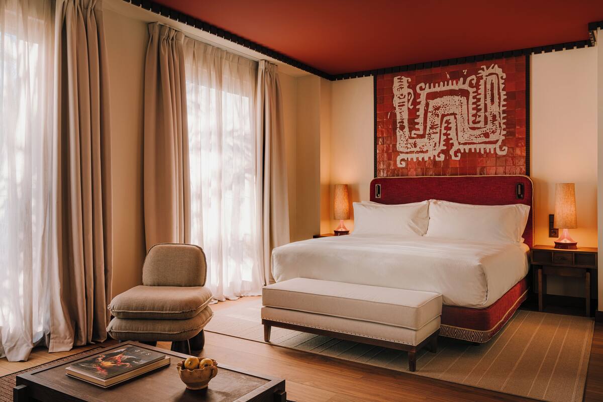 Room, 1 King Bed (Santa Cruz) | Down duvets, minibar, in-room safe, soundproofing