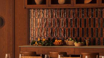 Desayuno buffet diario (EUR 29 por persona)