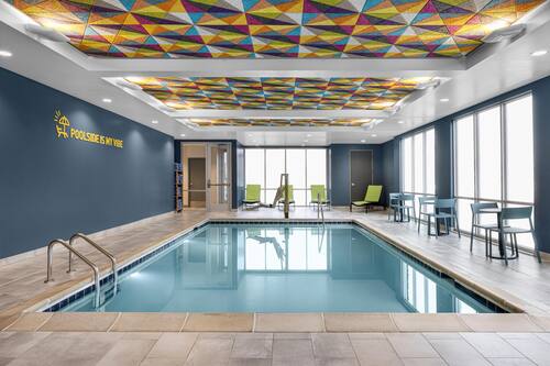 Piscine intérieure