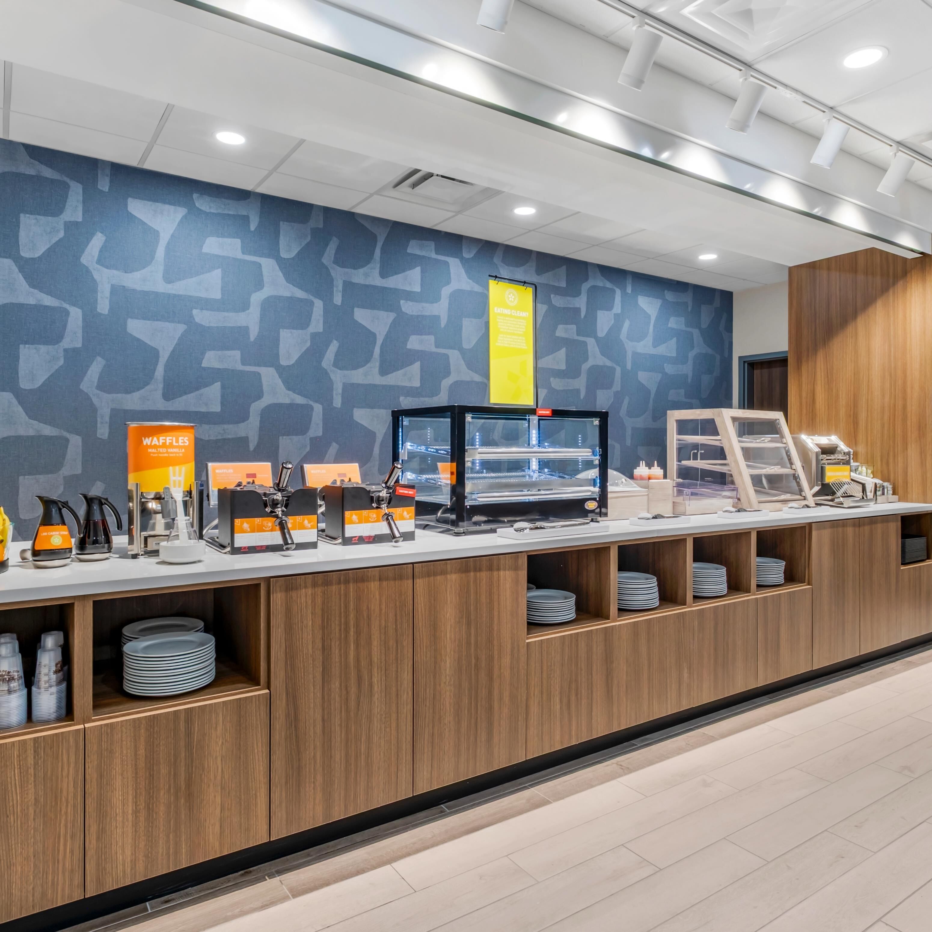 Free daily continental breakfast