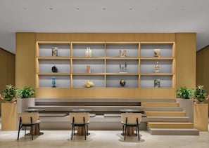 Lobby - Hilton Garden Inn Sanya Haitang Bay (Sanya)