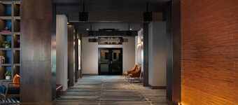 Hotel Avail Rogers, Tapestry Collection By Hilton