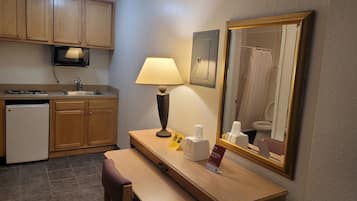 大冰箱、微波炉、冰柜、制冰机