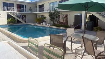 Pemandangan dari bilik