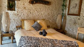 3 chambres, fer et planche Ă repasser, Wi-Fi, draps fournis