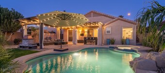 Waterfront Villa with Pool Hot Tub Lounge area