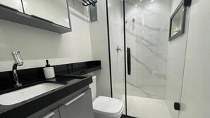 Ảnh chưa phân loại, 5 trong số 7 ảnh, nút