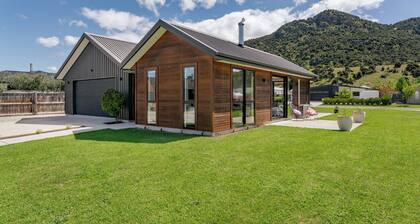 The Alpine Patch - Wanaka Holiday Home
