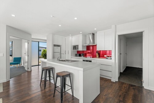 The Alpine Patch - Wanaka Holiday Home