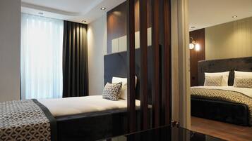 Standard Room | 1 bedroom, hypo-allergenic bedding, free minibar, in-room safe