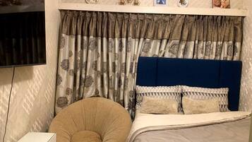 1 bedroom, iron/ironing board, WiFi, bed sheets