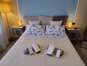 1 soverom, skrivebord, strykejern/-brett og wi-fi