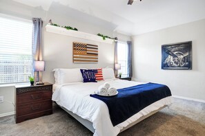 4 bedrooms, iron/ironing board, WiFi, bed sheets