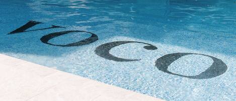 Piscine extérieure (ouverte en saison)