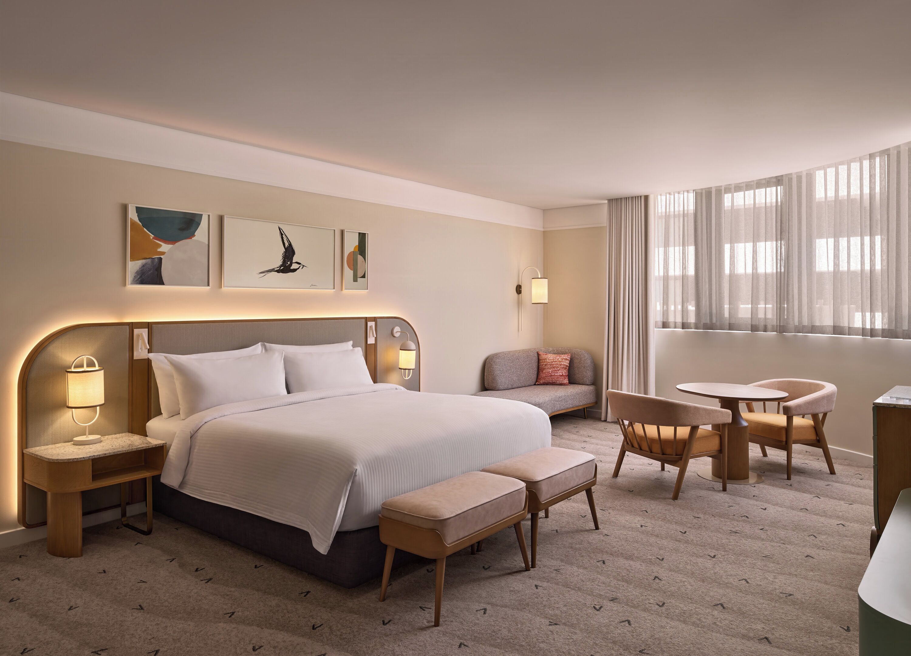 Suite, 1 cama King size, vista a la ciudad | Minibar, caja de seguridad en la habitación y cortinas blackout 