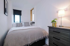 2 camere, ferro/asse da stiro, Wi-Fi gratuito, lenzuola