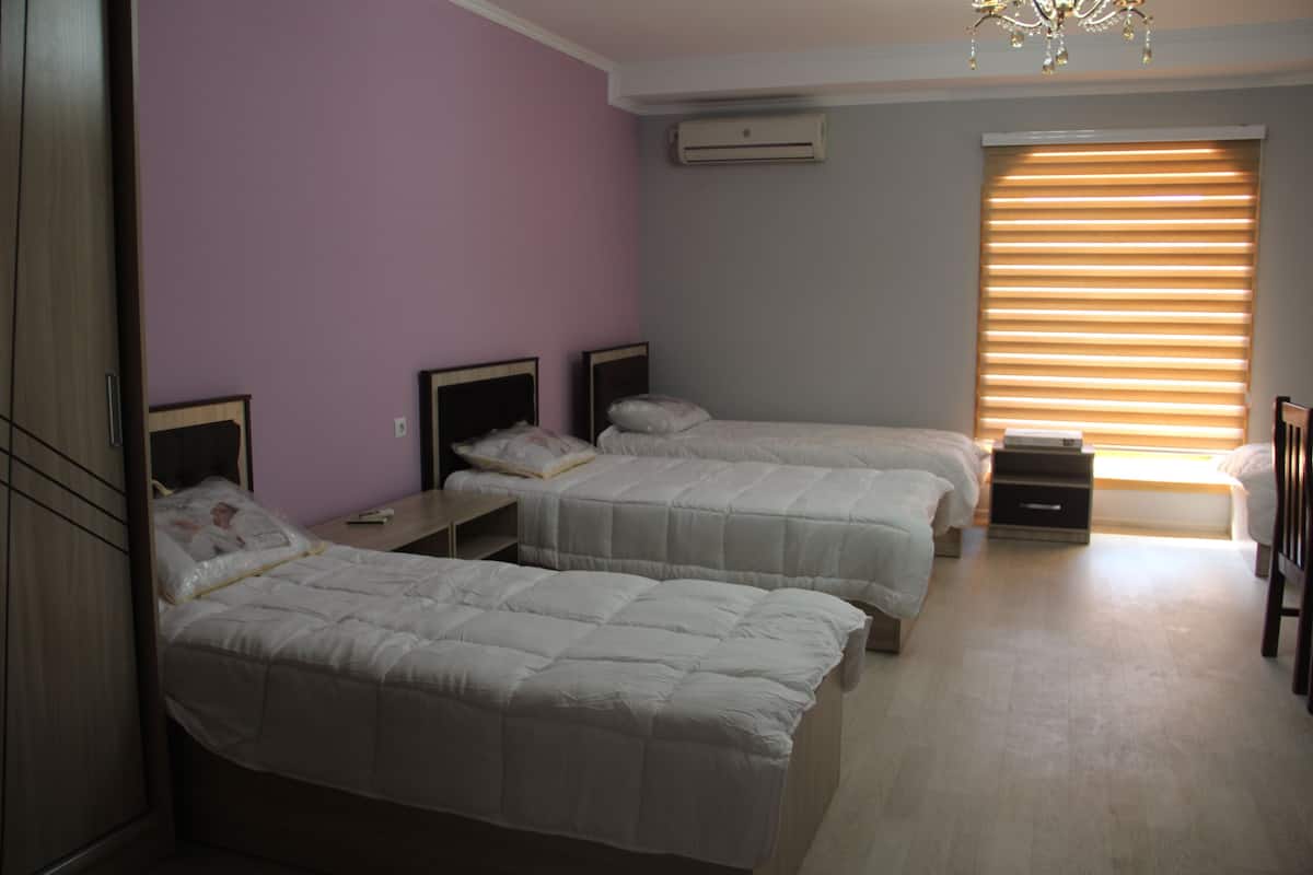 Standard Shared Dormitory, Mountain View | Premium bedding, desk, laptop workspace, soundproofing