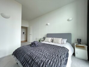 Luxury Apartment, City View