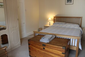 4 bedrooms, iron/ironing board, travel crib, free WiFi