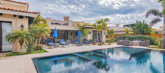 Diamante Golf Villa on Oasis Course Four bedroom home with full-time housekeeper