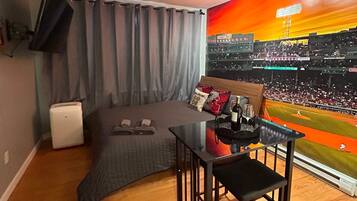 1 多间卧室、熨斗/熨衣板、WiFi、床单