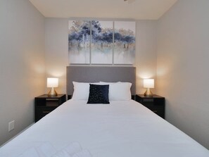 4 Schlafzimmer, Bügeleisen/Bügelbrett, Reisekinderbett, WLAN