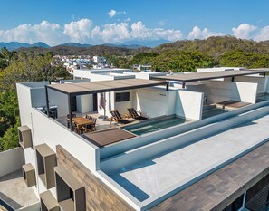 Outdoor dining - Centrally located with private rooftop terrace and private plunge pool! (Bahias de Huatulco)