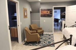 5 chambres, fer et planche à repasser, Wi-Fi, draps fournis