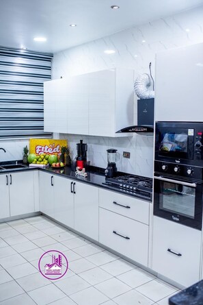 In-room dining - Geza Luxury Apartment Magodo (Lagos)