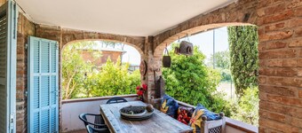 Pet-Friendly Umbria Villa