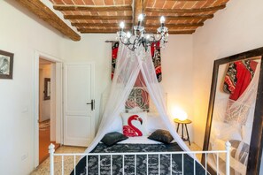 6 Schlafzimmer, Bügeleisen/Bügelbrett, Reisekinderbett, kostenloses WLAN