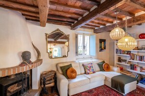 TV connectée, cheminée