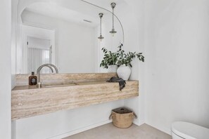 Room - Maple on Albert, Berry - by Linnaeus Collection (Berry)