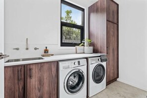 Laundry room - Maple on Albert, Berry - by Linnaeus Collection (Berry)