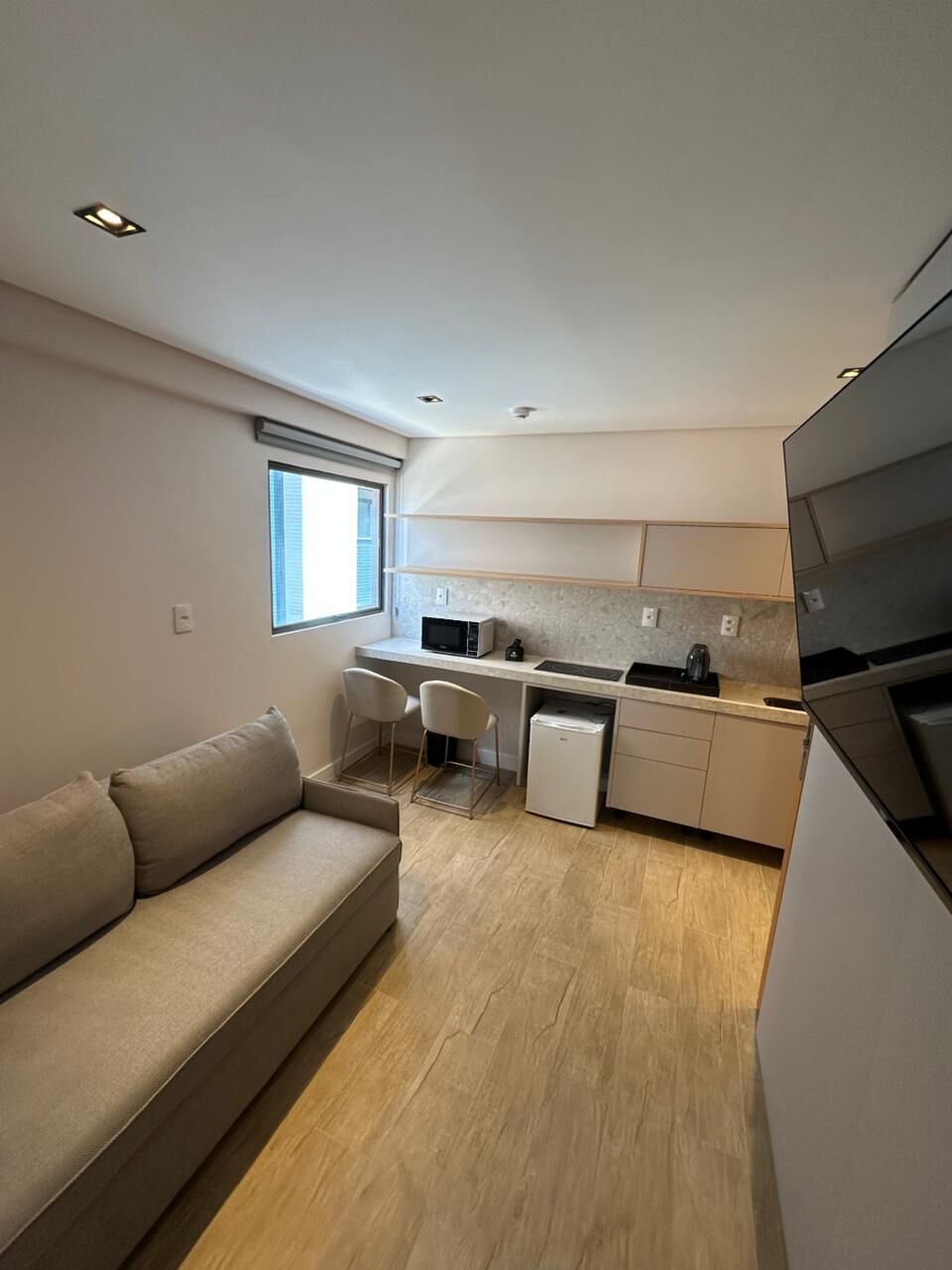 Exclusive Room | Bathroom | Shower, free toiletries, towels, soap