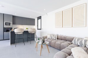 In-room dining - Majestic Greens by Fidalsa (Algorfa)