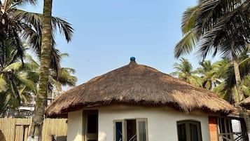 Chalet, Beach View | Desk, laptop workspace, free WiFi