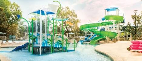 屋内プール、屋外プール