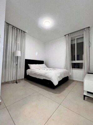 2 soverom, strykejern/-brett, wi-fi og sengetøy