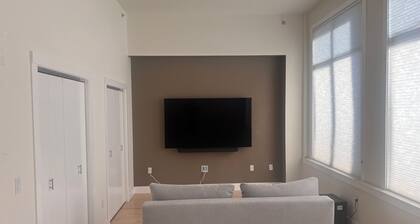 Charming 1-bedroom condo in enchanting Oakland with WiFi