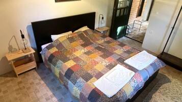 2 bedrooms, WiFi, bed sheets