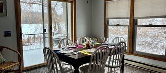 Charming lake front 3-bedroom cottage in Coldwater, Michigan